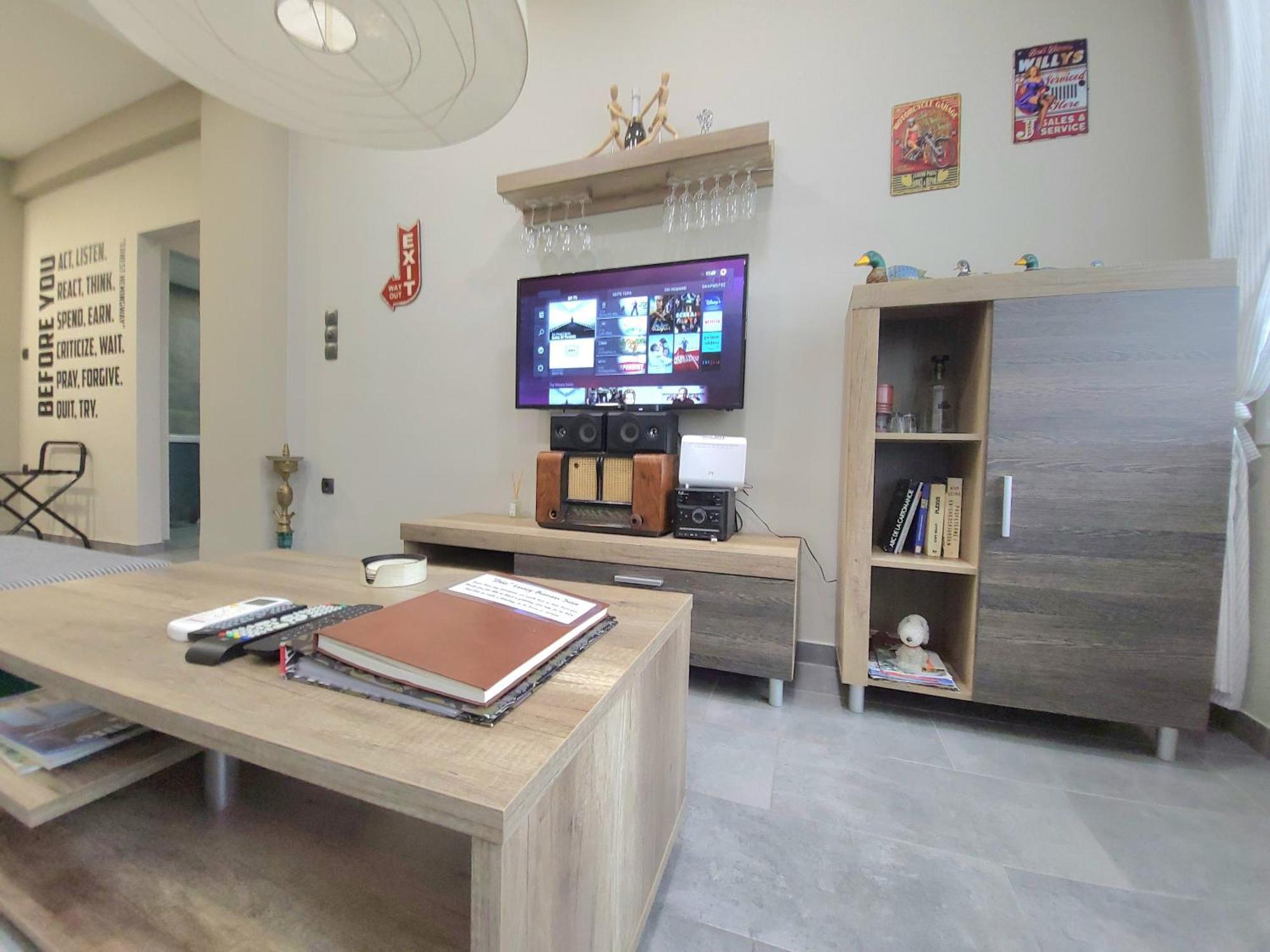 “Zeus”, Stylish Luxury Business Suite In The Heart Of Athens. Εξωτερικό φωτογραφία