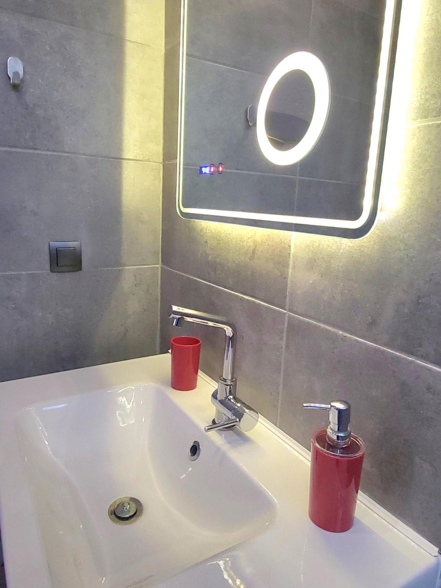 “Zeus”, Stylish Luxury Business Suite In The Heart Of Athens. Εξωτερικό φωτογραφία