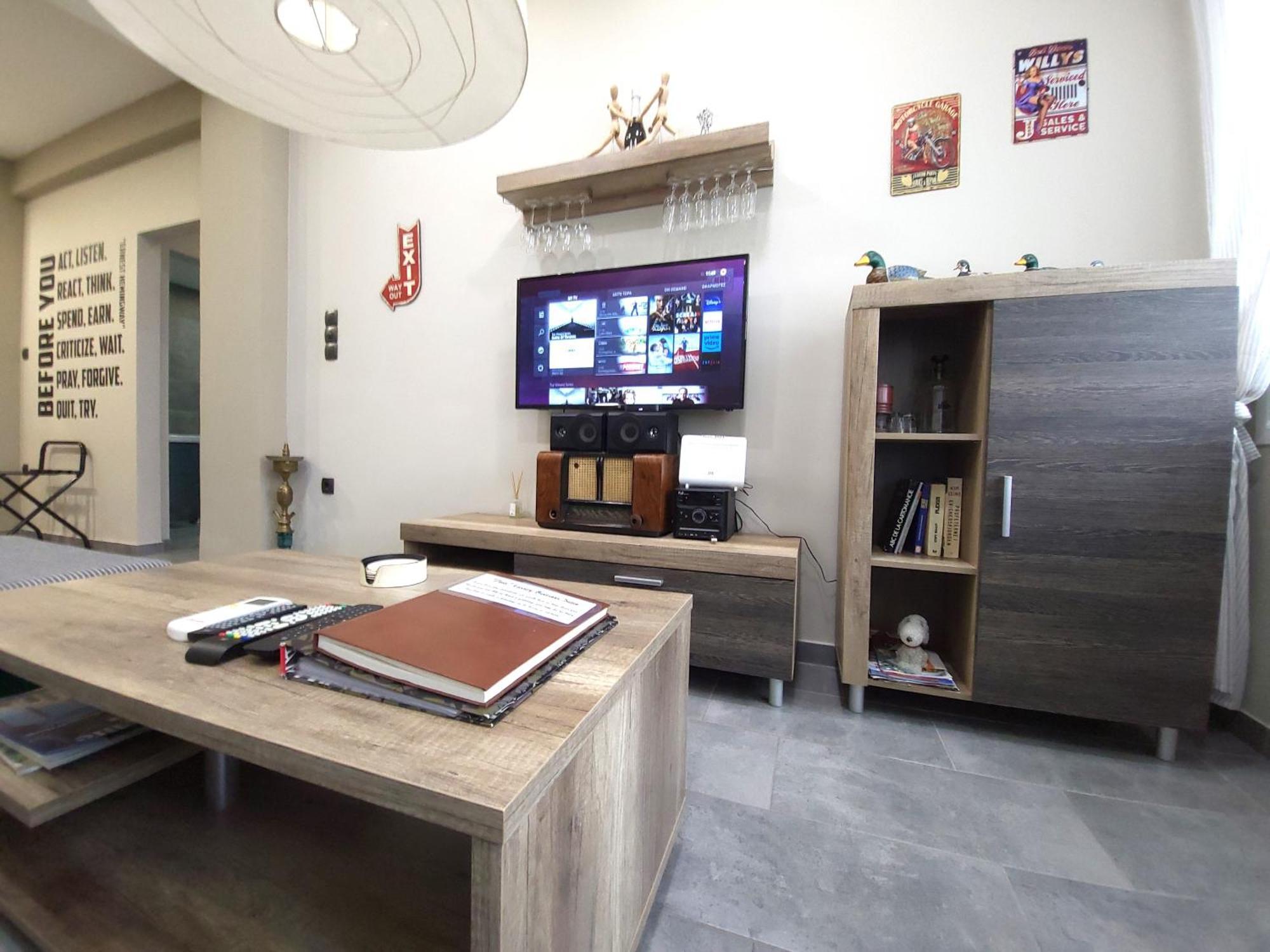 “Zeus”, Stylish Luxury Business Suite In The Heart Of Athens. Εξωτερικό φωτογραφία