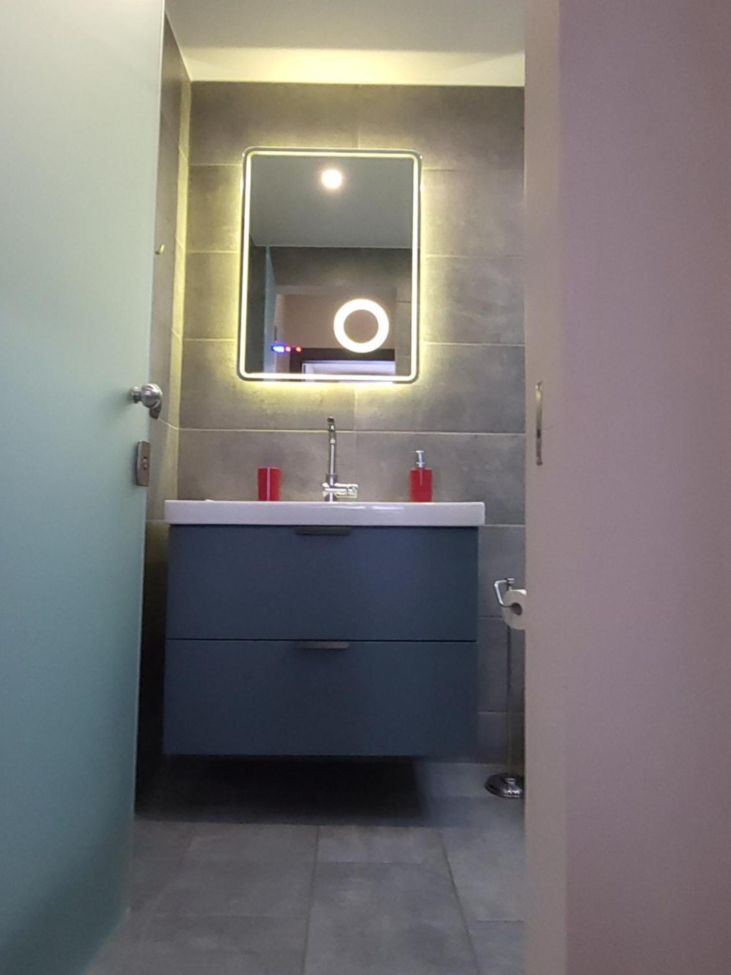 “Zeus”, Stylish Luxury Business Suite In The Heart Of Athens. Εξωτερικό φωτογραφία