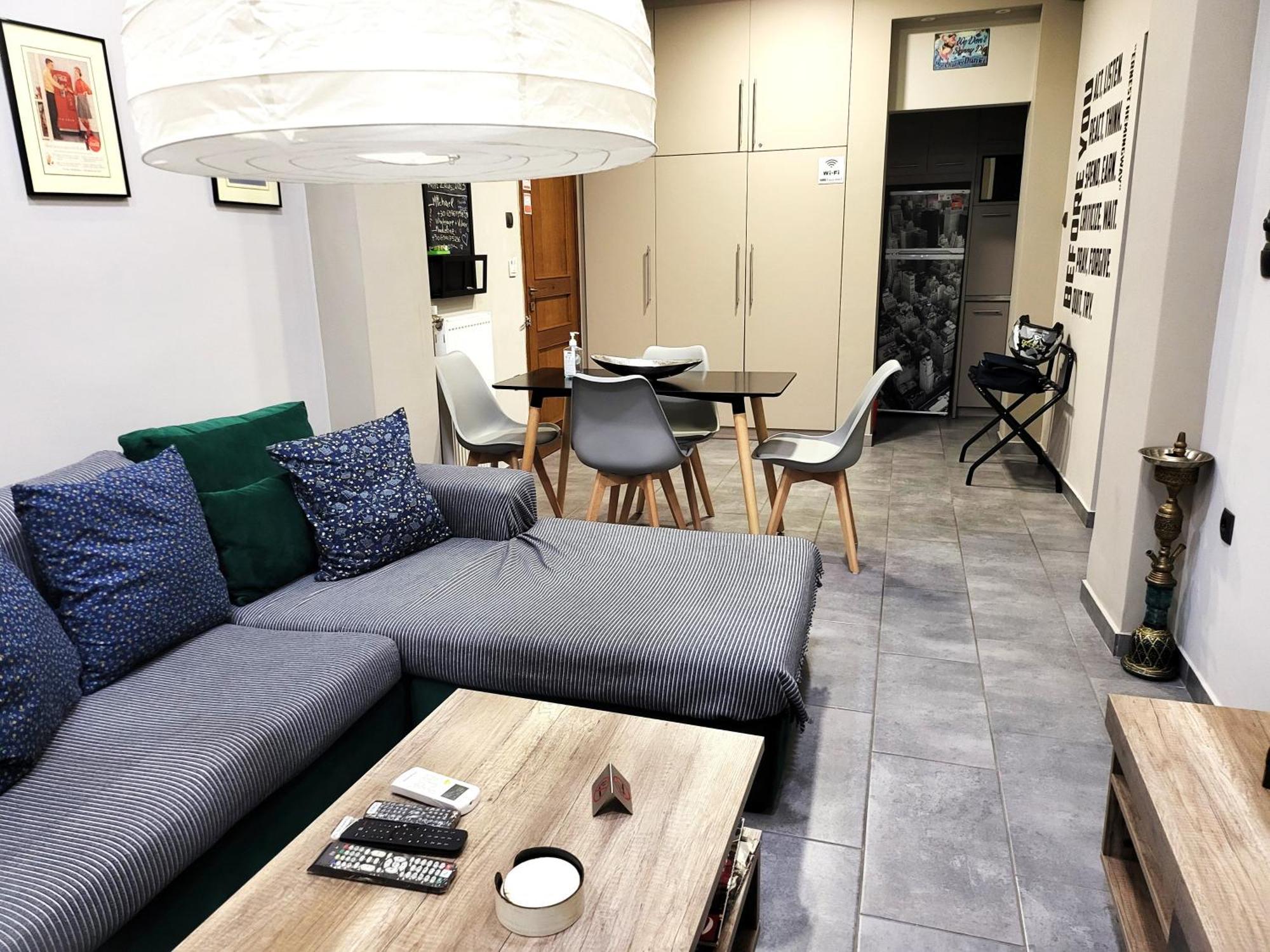 “Zeus”, Stylish Luxury Business Suite In The Heart Of Athens. Εξωτερικό φωτογραφία