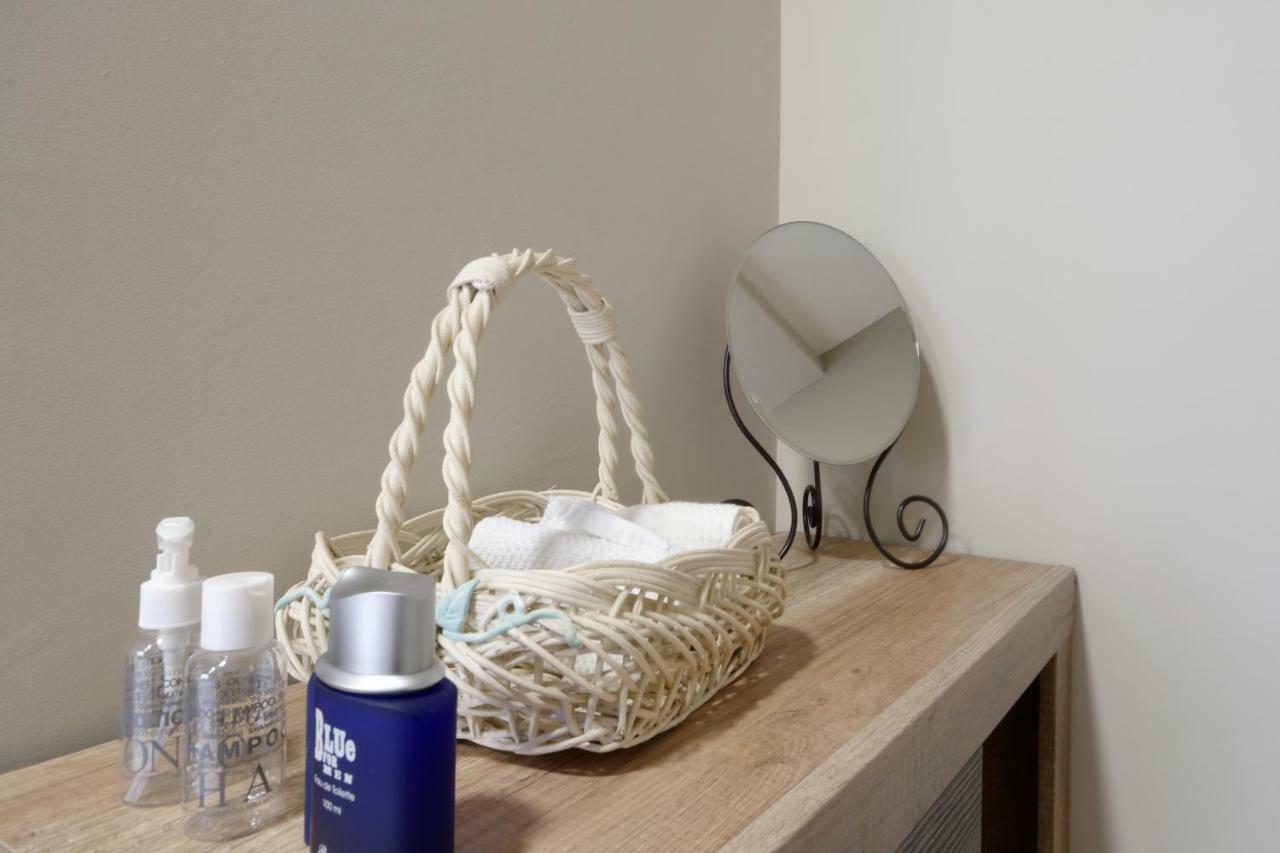 “Zeus”, Stylish Luxury Business Suite In The Heart Of Athens. Εξωτερικό φωτογραφία